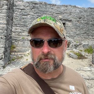 Meet your Posher, Daniel